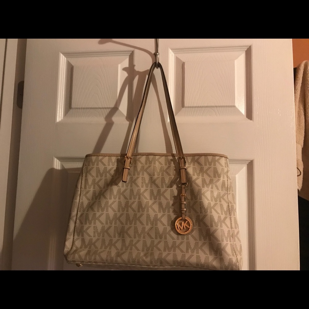 Michael Kors 👜